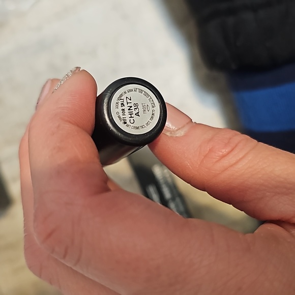 MAC Frost Lipstick CHINTZ - Full Size 3 g / 0.1 Oz. Brand New discontinued - Picture 2 of 4